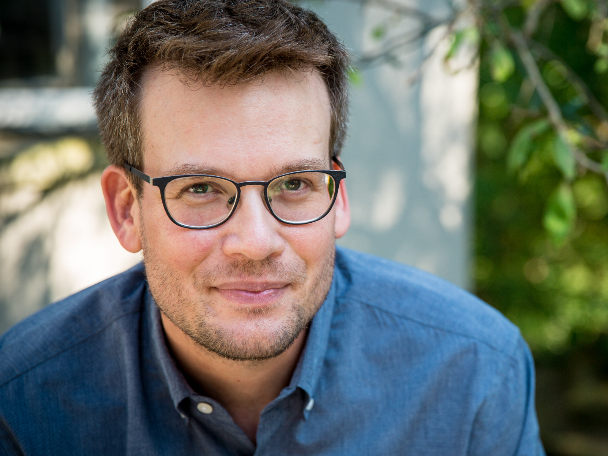 A portrait of John Green